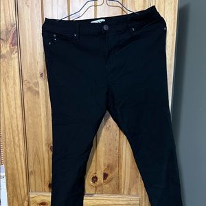 Black very stretchy jeggings